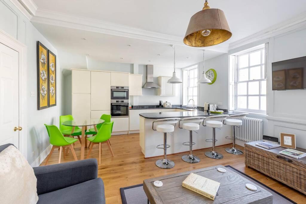 Beautiful Apartment, Incredible Central Location Bath Exterior foto